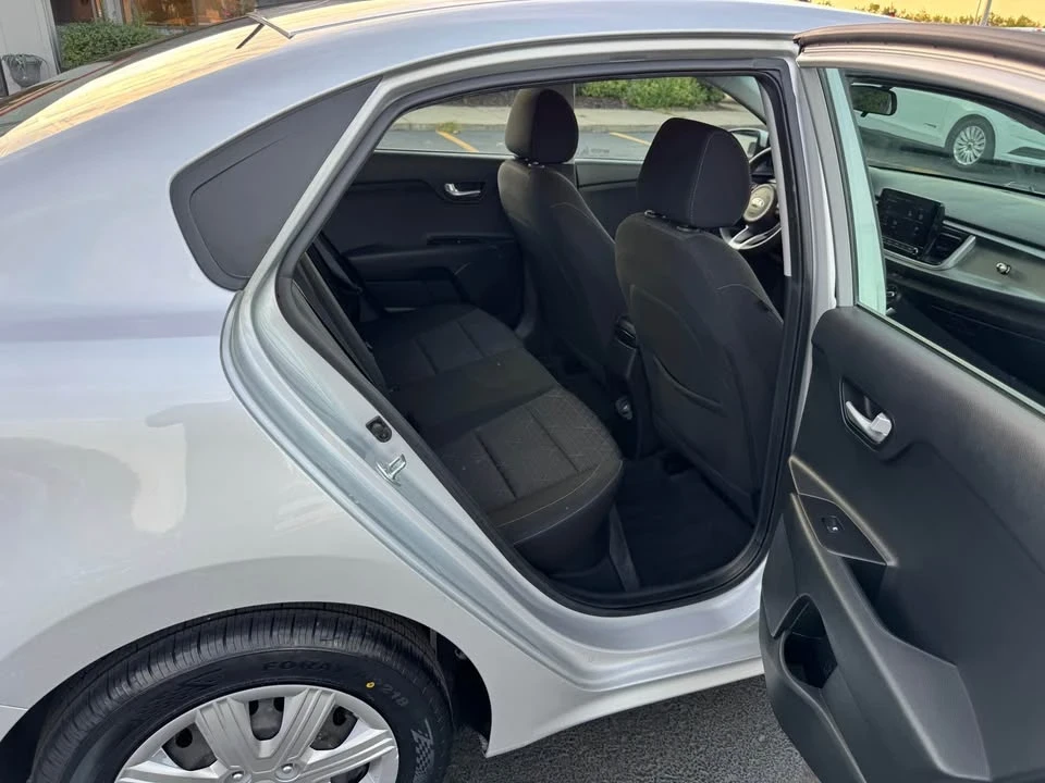 2021 Kia Rio - Image 12 of 18