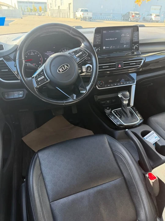 2021 Kia Seltos - Image 6 of 8