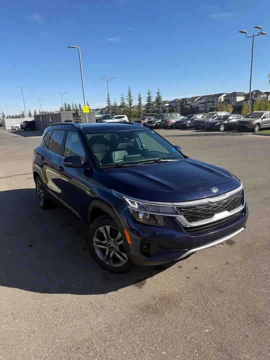 2021 Kia Seltos - Image 3 of 8