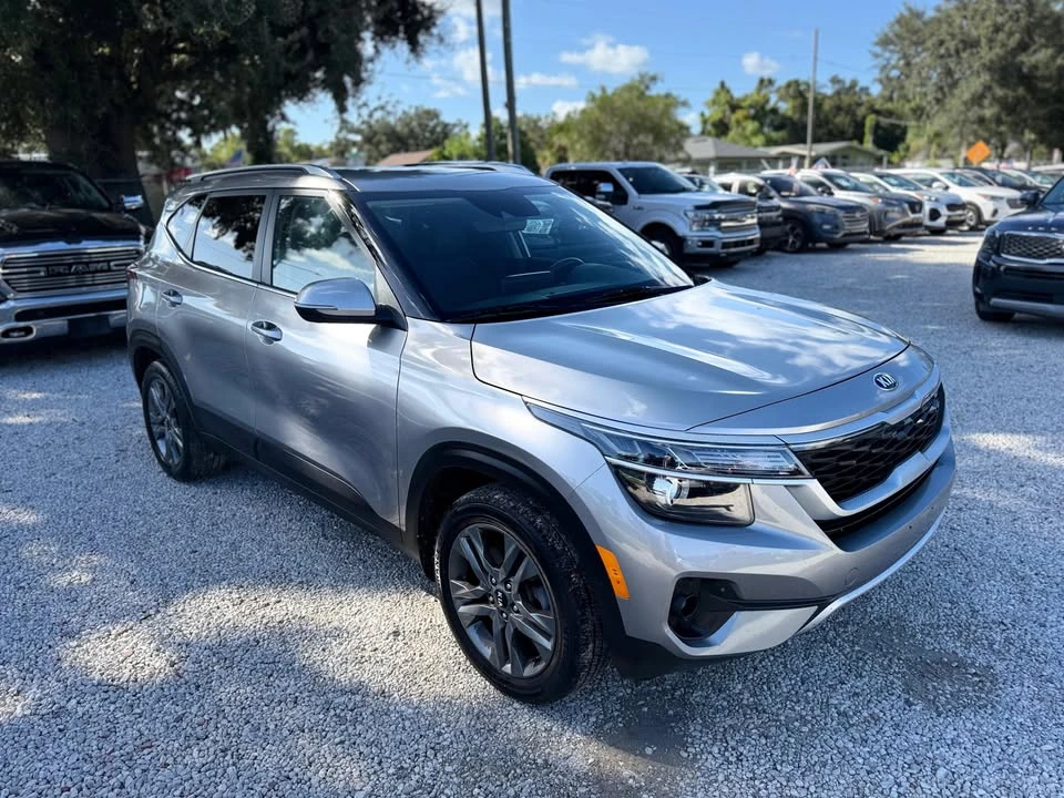 2021 Kia Seltos - Image 5 of 15