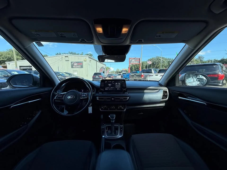 2021 Kia Seltos - Image 11 of 15
