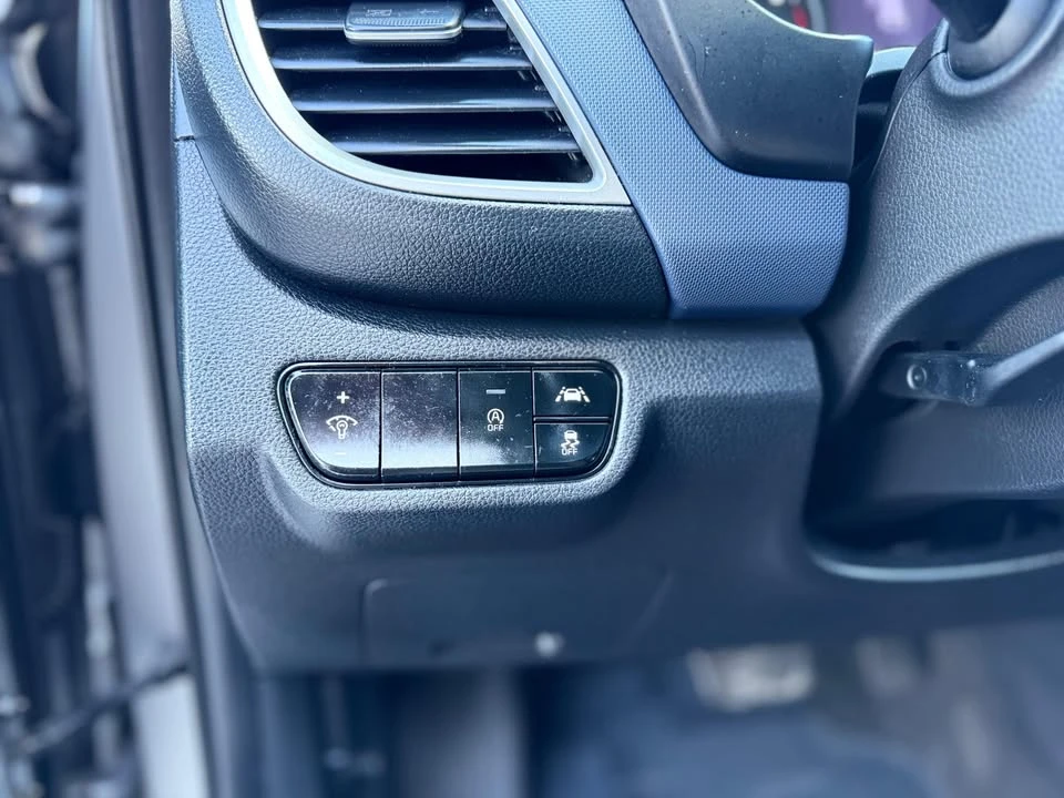 2021 Kia Seltos - Image 12 of 15