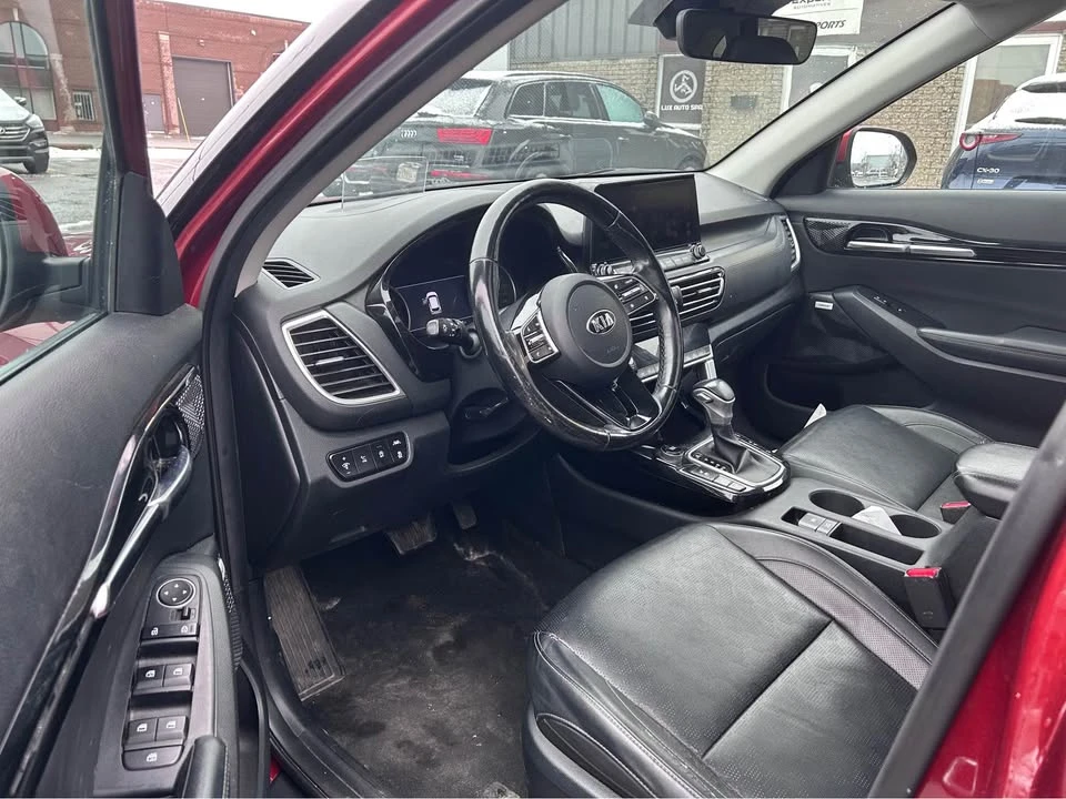 2021 Kia Seltos - Image 8 of 17