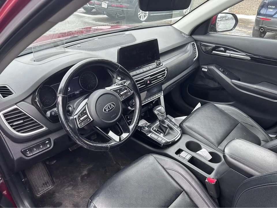 2021 Kia Seltos - Image 9 of 17