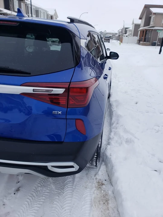 2021 Kia Seltos - Image 6 of 11