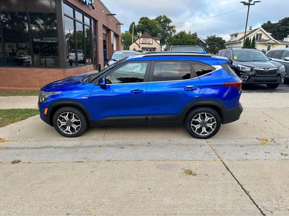 2021 Kia Seltos - Image 8 of 20