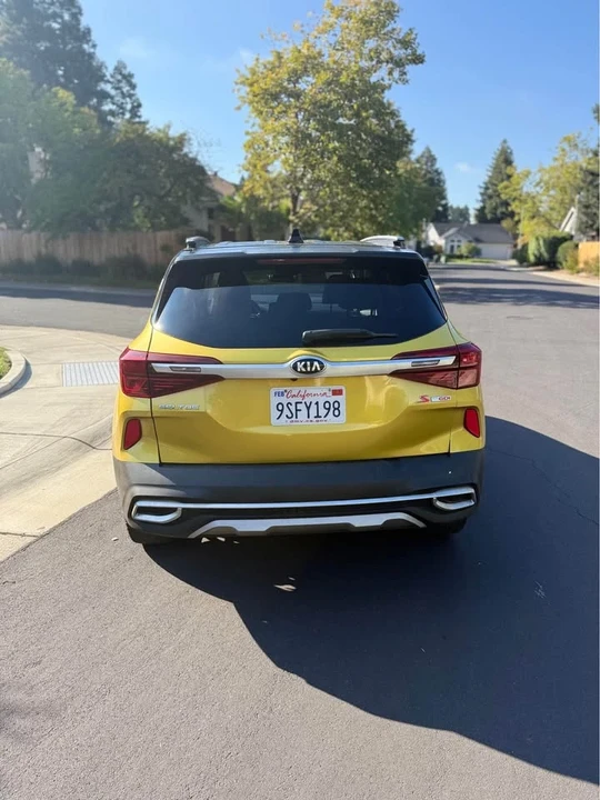2021 Kia Seltos - Image 3 of 9