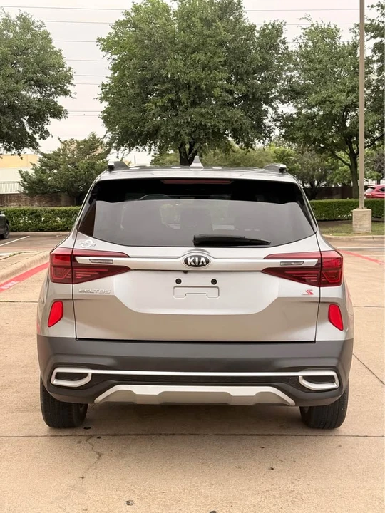 2021 Kia Seltos - Image 6 of 14