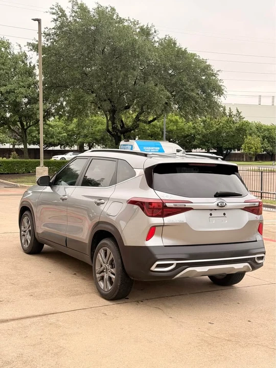2021 Kia Seltos - Image 7 of 14