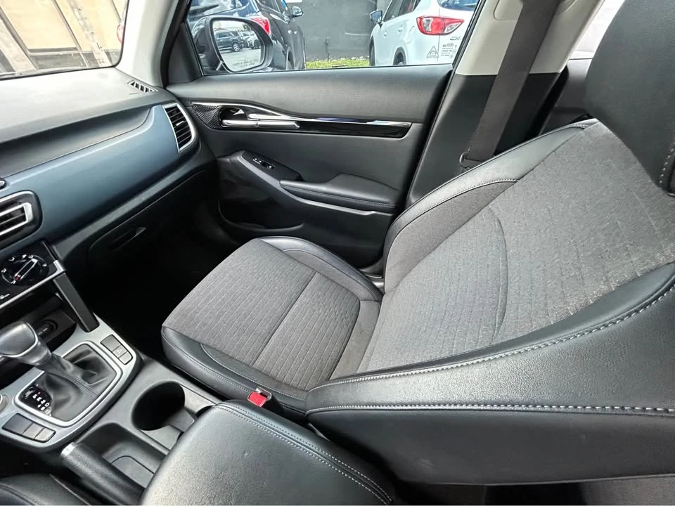 2021 Kia Seltos - Image 11 of 14