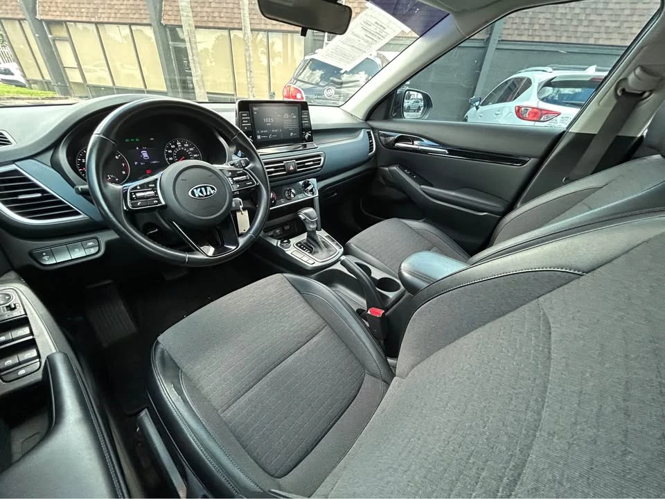 2021 Kia Seltos - Image 10 of 14