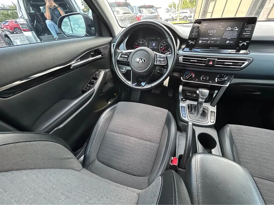 2021 Kia Seltos - Image 12 of 14