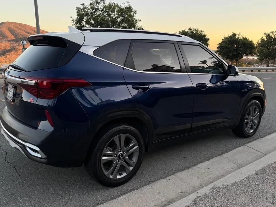 2021 Kia Seltos - Image 6 of 15