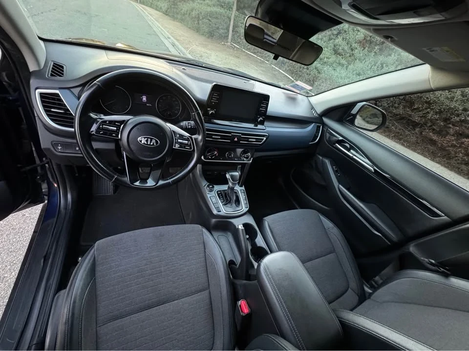 2021 Kia Seltos - Image 10 of 15