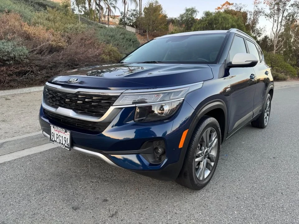 2021 Kia Seltos - Image 2 of 15