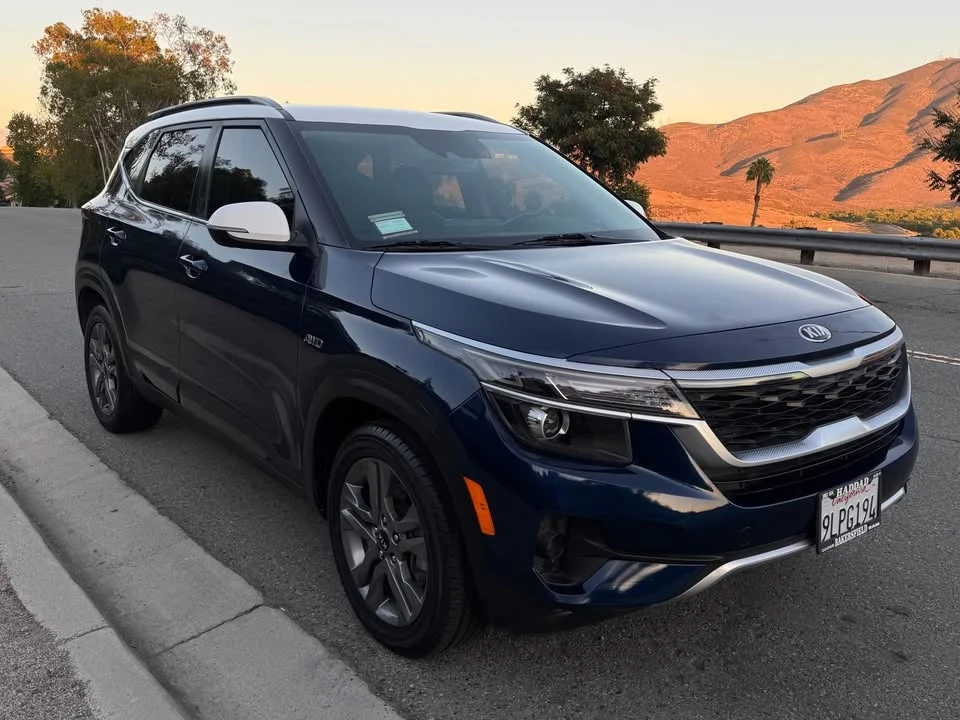 2021 Kia Seltos - Image 4 of 15