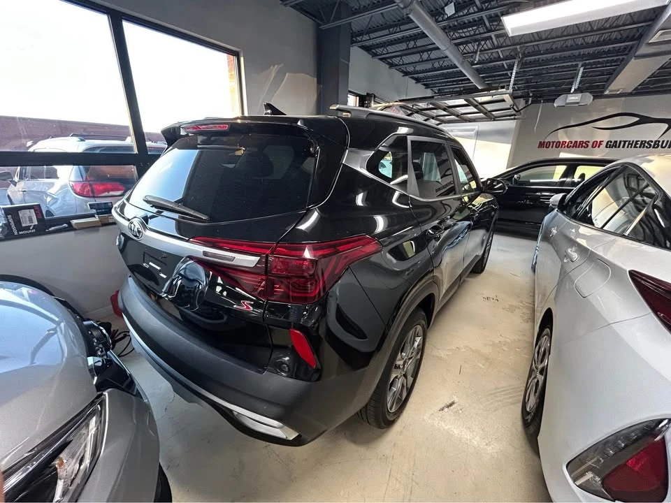 2021 Kia Seltos - Image 2 of 5