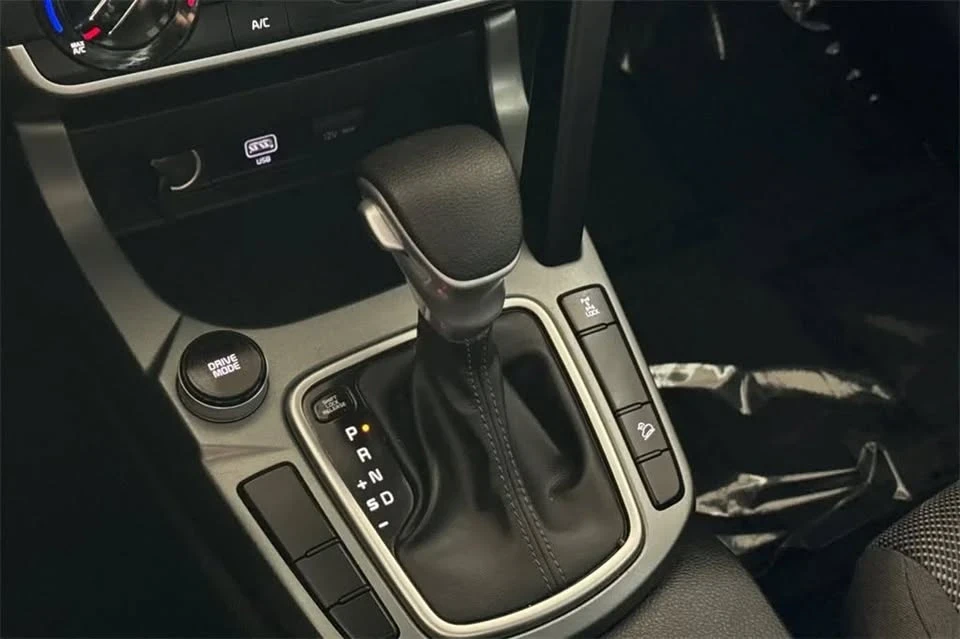 2021 Kia Seltos - Image 16 of 18