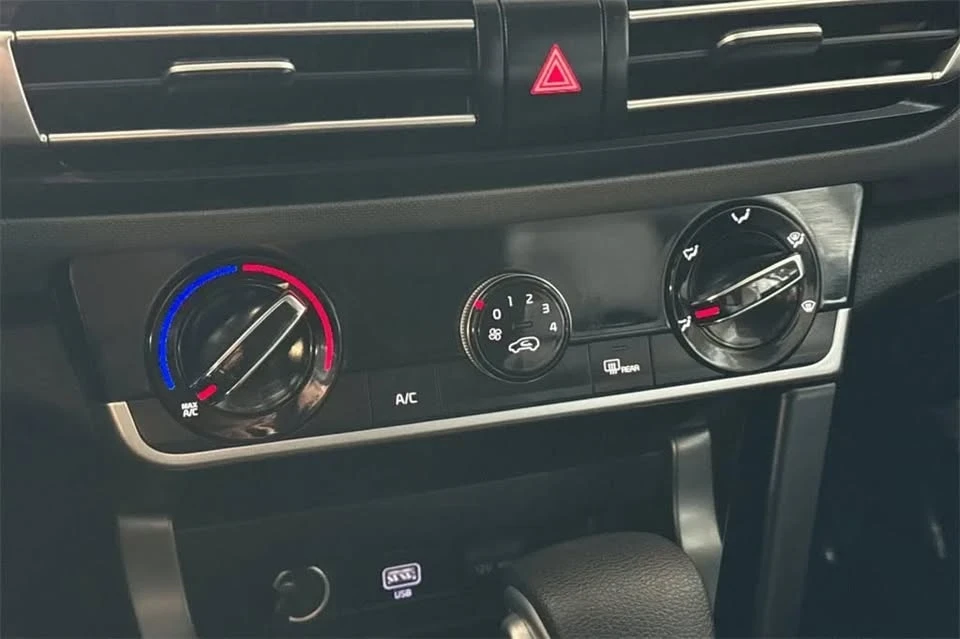 2021 Kia Seltos - Image 15 of 18