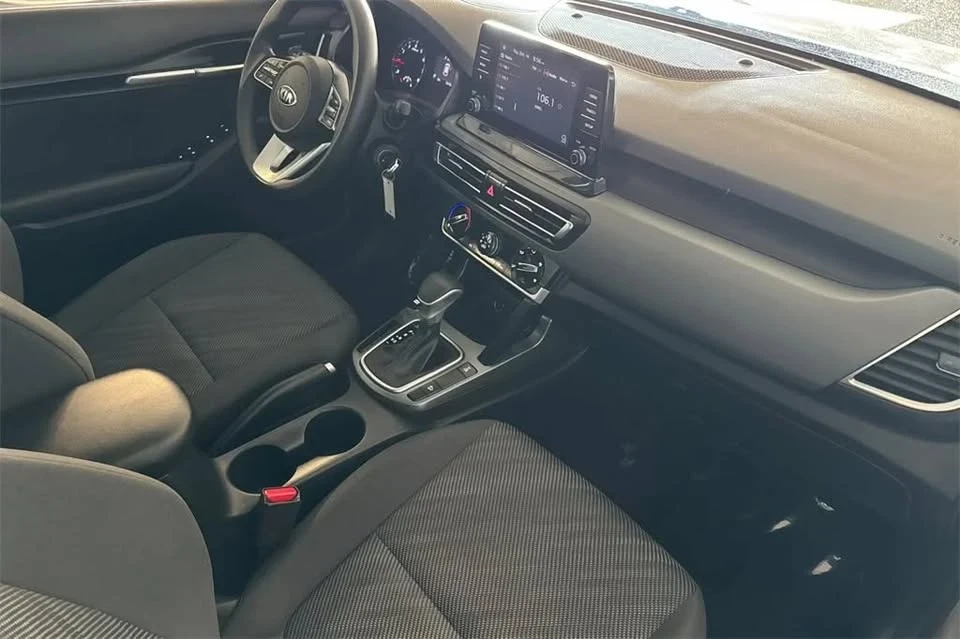 2021 Kia Seltos - Image 13 of 18