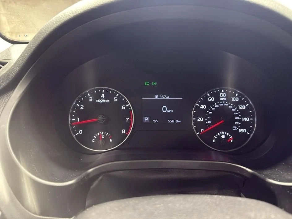2021 Kia Seltos - Image 13 of 19