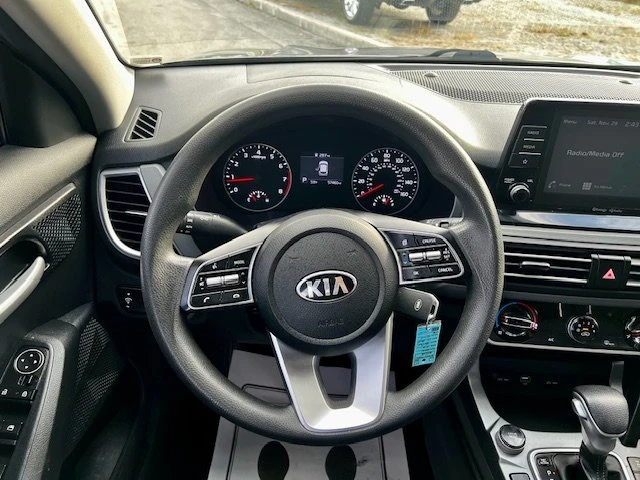 2021 Kia Seltos - Image 8 of 13