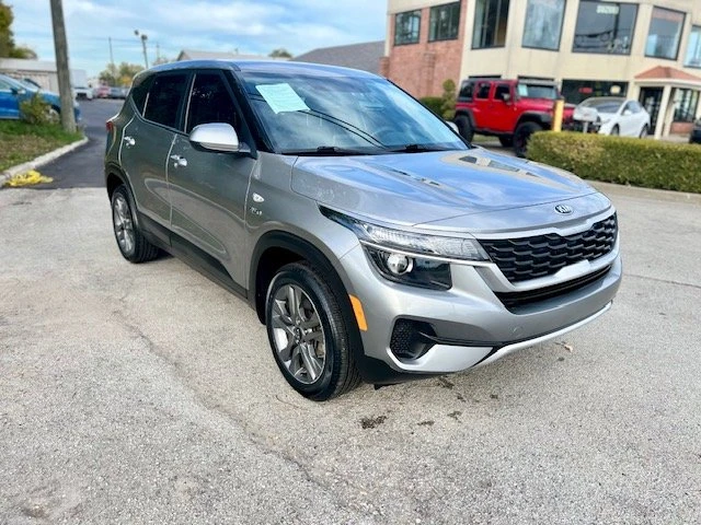 2021 Kia Seltos - Image 2 of 13