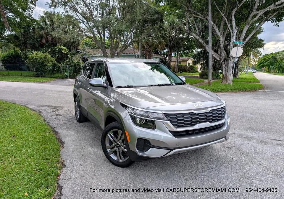 2021 Kia Seltos - Image 8 of 13