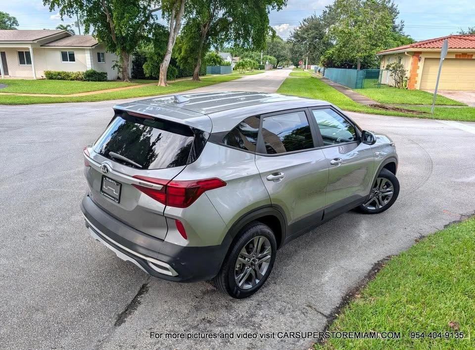 2021 Kia Seltos - Image 5 of 13