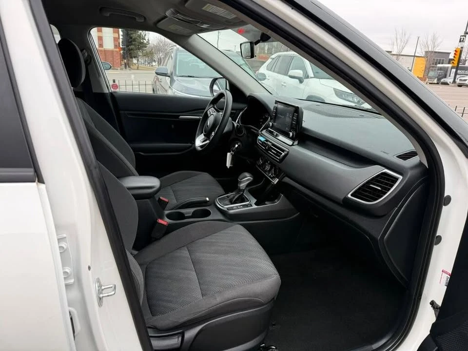 2021 Kia Seltos - Image 9 of 13