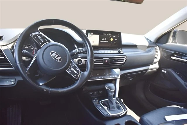 2021 Kia Seltos - Image 16 of 17