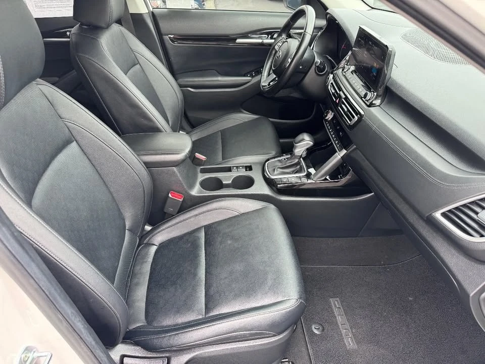 2021 Kia Seltos - Image 17 of 20