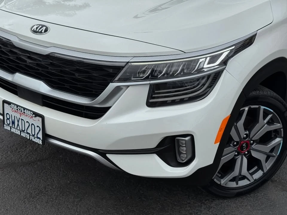 2021 Kia Seltos - Image 3 of 20