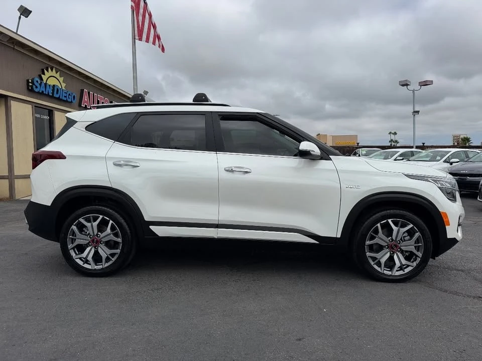 2021 Kia Seltos - Image 7 of 20