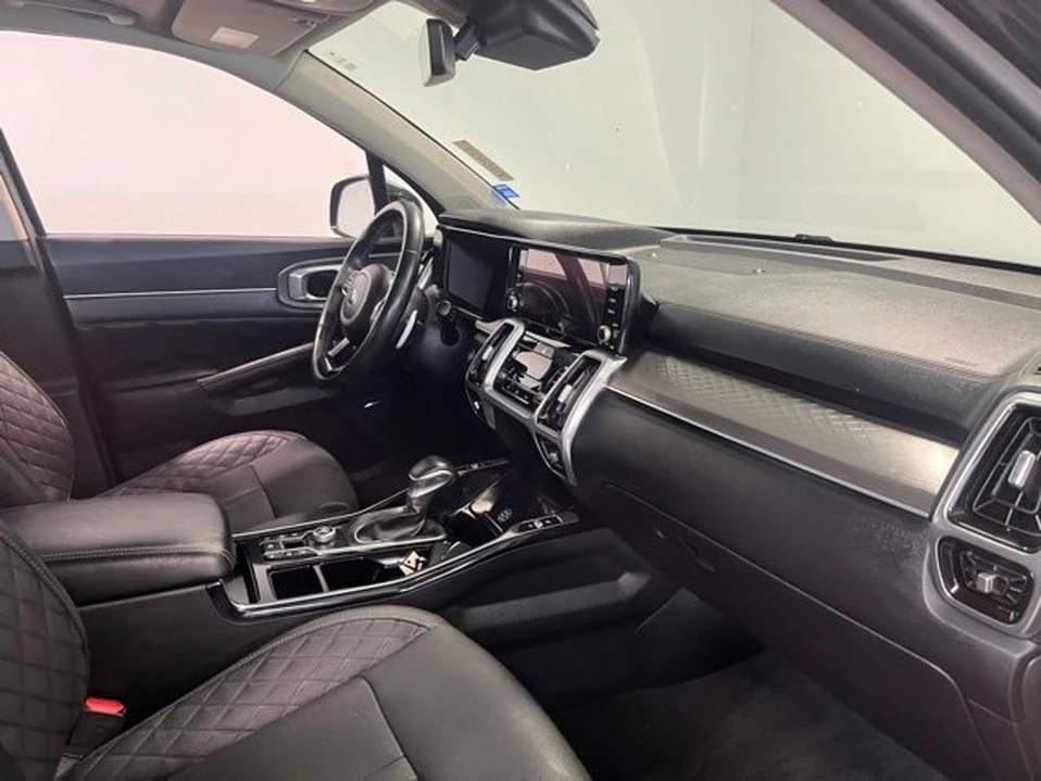 2021 Kia Sorento - Image 10 of 20