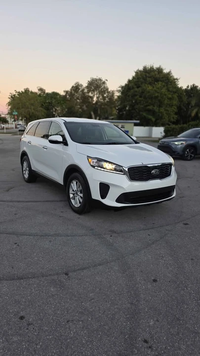 2021 Kia Sorento - Image 6 of 18