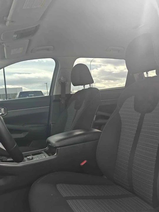 2021 Kia Sorento - Image 12 of 17