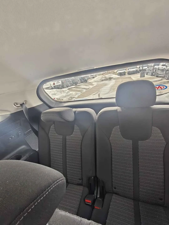 2021 Kia Sorento - Image 9 of 17