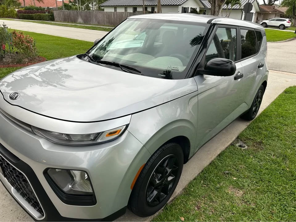 2021 Kia Soul - Image 14 of 17