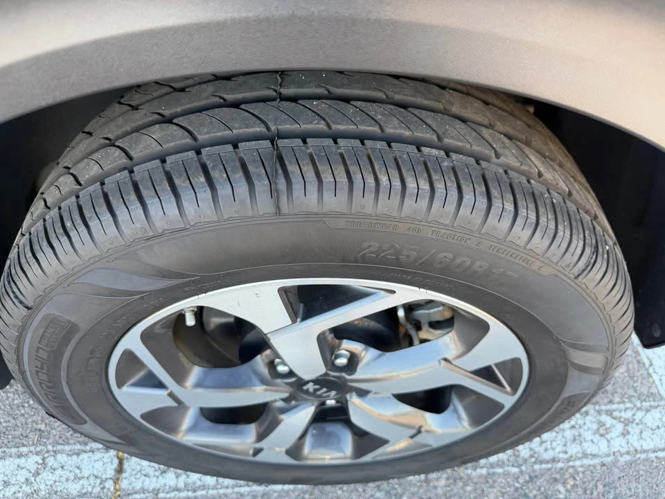 2021 Kia Sportage - Image 8 of 9