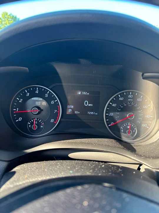 2021 Kia Stinger - Image 4 of 13