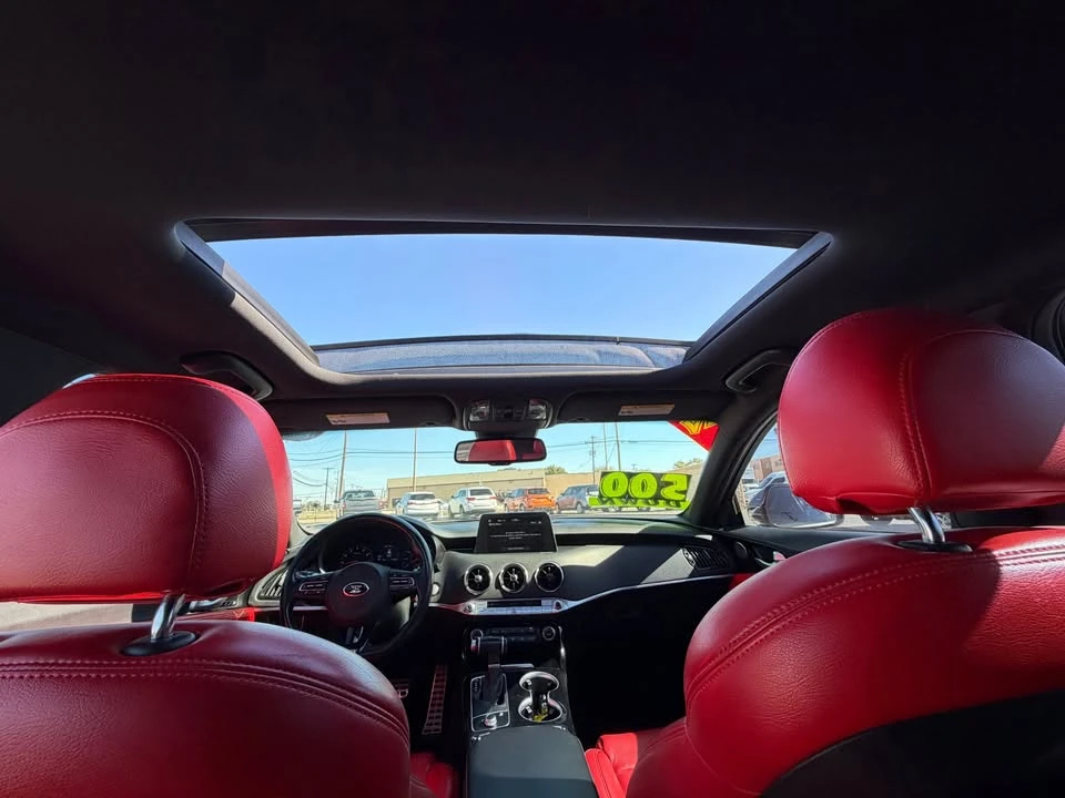 2021 Kia Stinger - Image 17 of 20