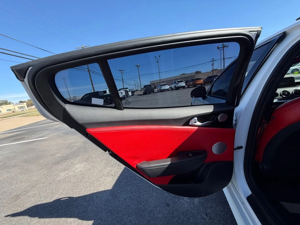 2021 Kia Stinger - Image 19 of 20