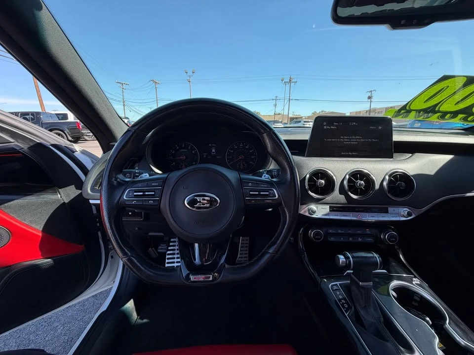 2021 Kia Stinger - Image 9 of 20