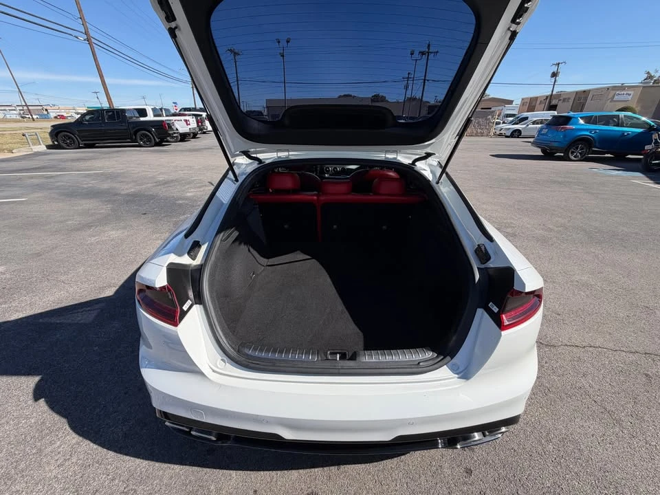 2021 Kia Stinger - Image 16 of 20
