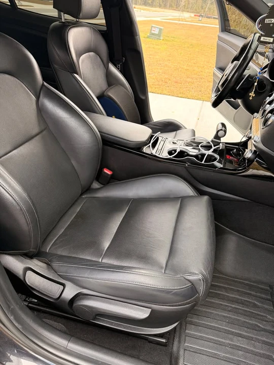 2021 Kia Stinger - Image 15 of 19