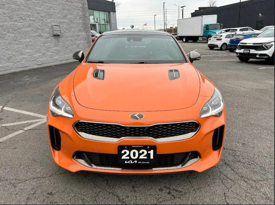 2021 Kia Stinger - Image 2 of 9