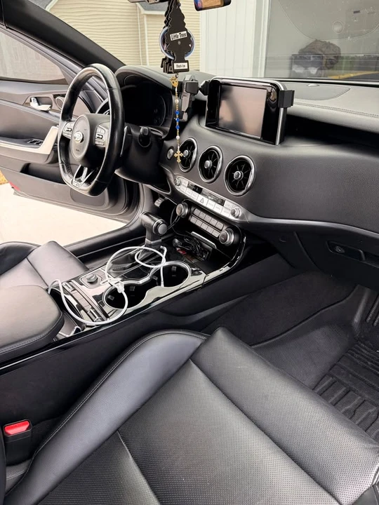 2021 Kia Stinger - Image 13 of 19