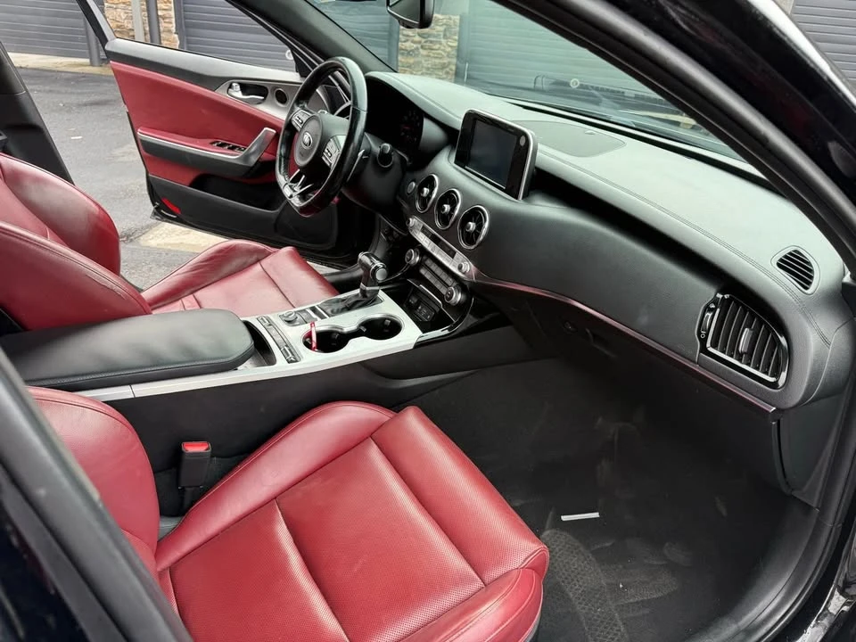 2021 Kia Stinger GT - Image 11 of 12