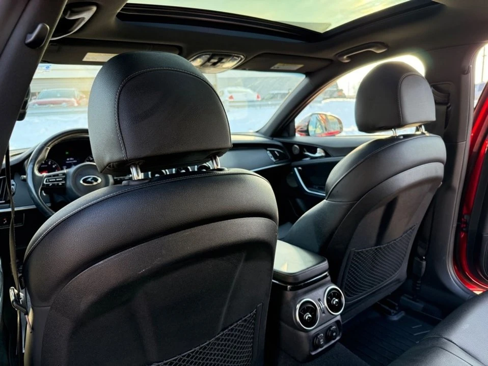 2021 Kia Stinger - Image 18 of 20